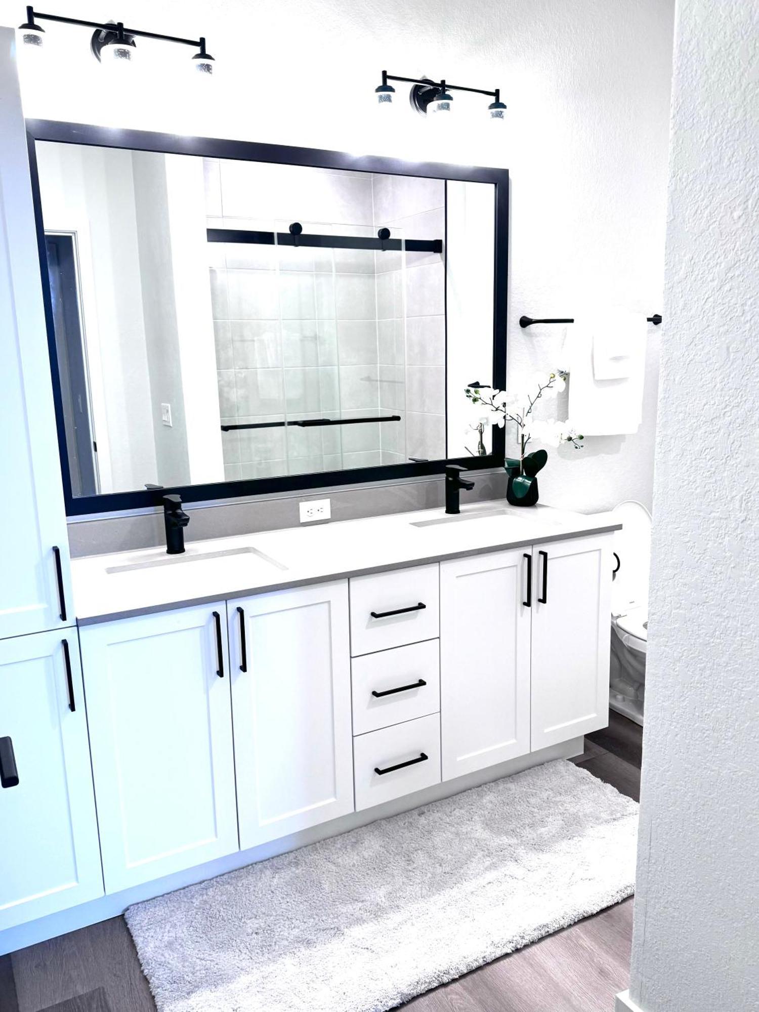 Modern Retreat Near Mco In Gated Community With Resort-style Amenities & Free Parking Apartment *